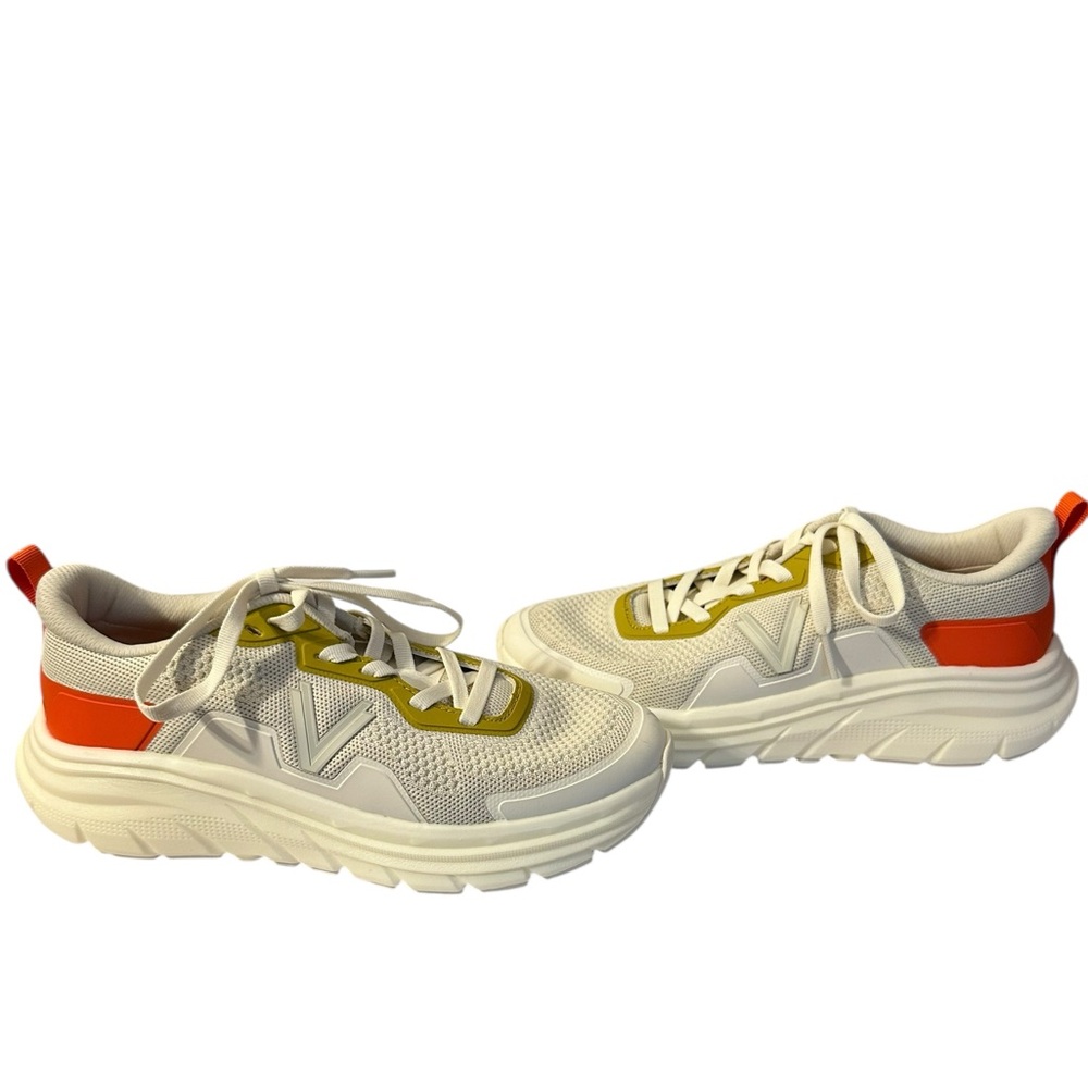 NWOT tags Vionic Womens Walk Max
Lace Up Sneaker Cream
Tangerine Tango size 8